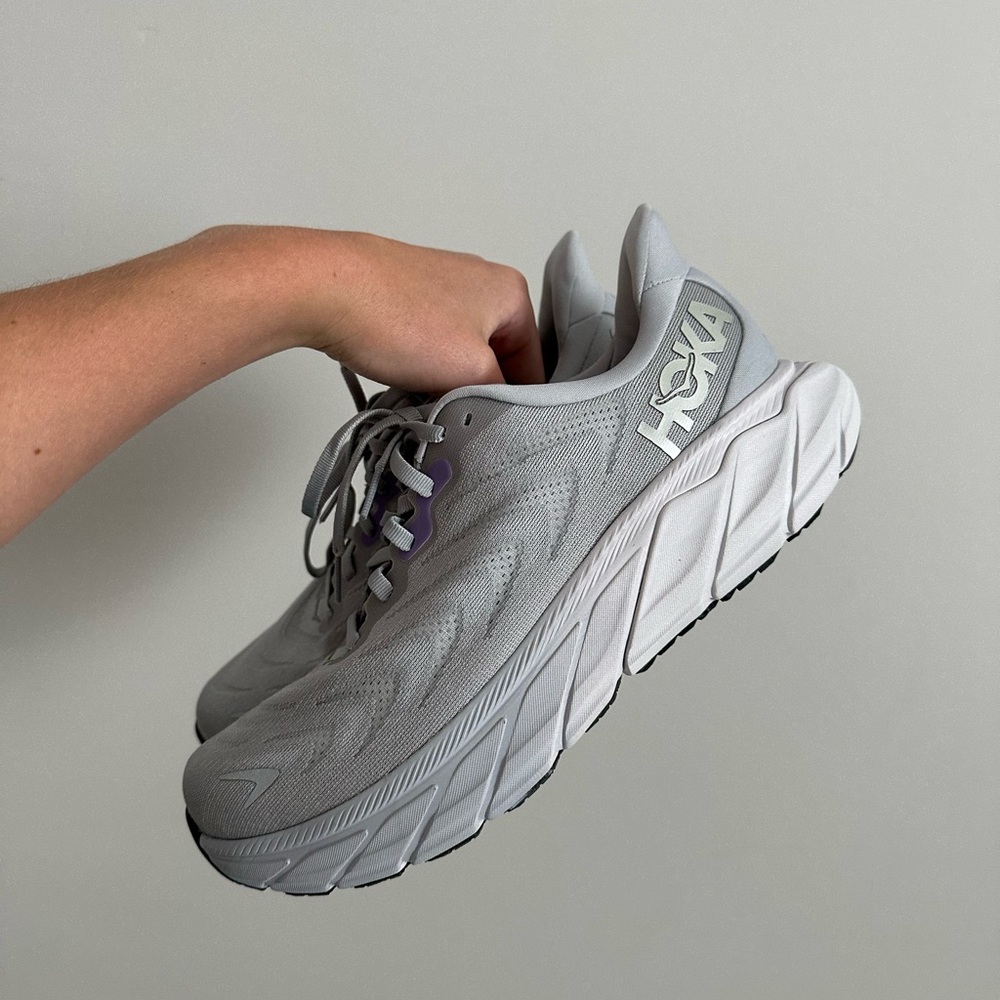 BRAND NEW ARAHI HOKAS